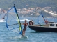 W tym roku kursanci pływają na deskach Starboard Rio i żaglach Gaastra o powierzchni od 1 do 6 m2. Bardziej zaawansowani surferzy mogą wypożyczyć większe żagle firmy North Sails i bezmieczowe deski Fanatic.