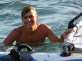 Karol pływa jak mocno wieje i gdy musi skoczyć po kursanta obok na plażę. Jest jeszcze jeden pożytek z Karola: nieziemski gulasz, przyrządzony przez jego tatę, którym dzieli się z resztą ekipy POL33:)